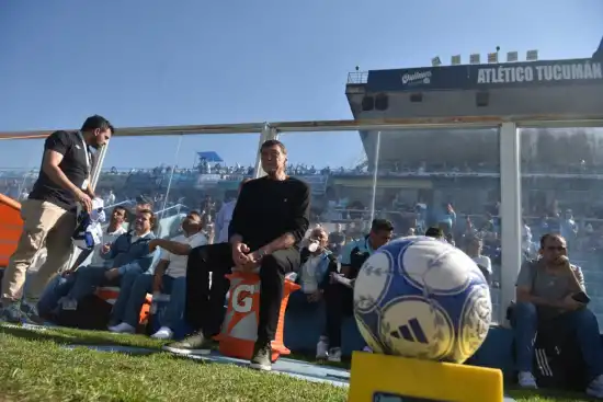 Atlético Tucumán recibe a Sarmiento en un duelo clave para tomar distancia en los promedios