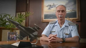 Quirno pidió remover al jefe de la Fuerza Aérea por afirmar que el Estrecho de Magallanes es argentino
