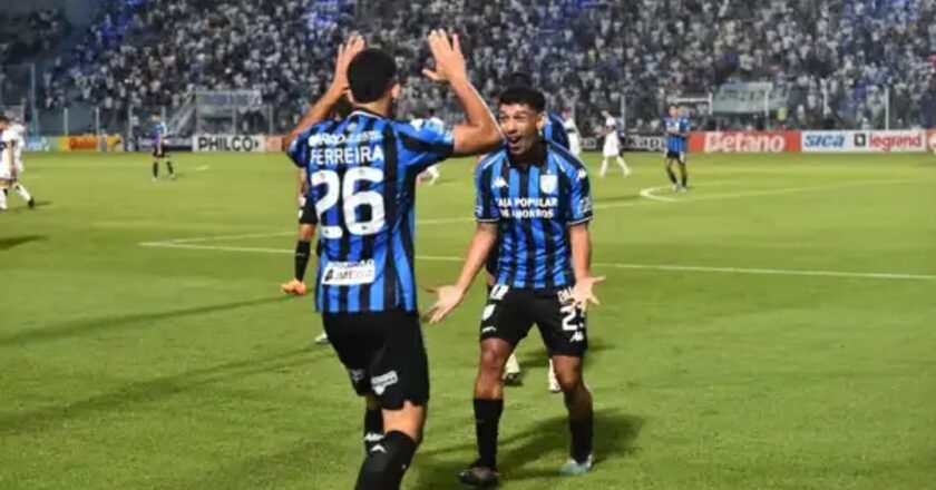 Atlético Tucumán visita a Estudiantes de Río Cuarto por el Clausura: hora, formaciones y cómo llegan