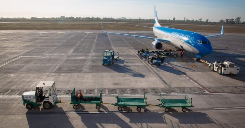 Récord en el aeropuerto de Tucumán: el tráfico de pasajeros creció 10,2% en 2026