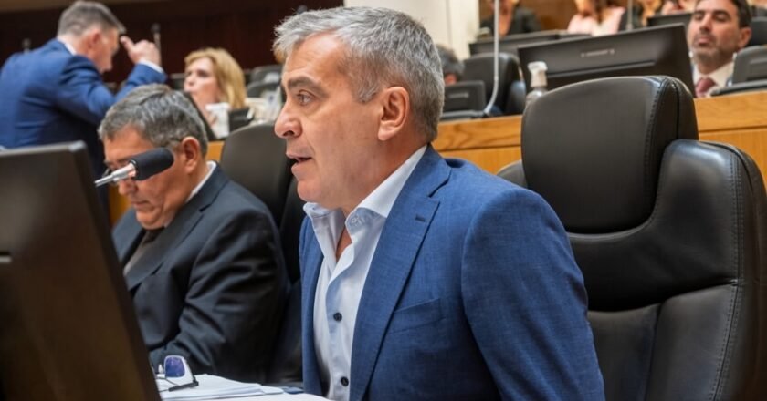 Cano cruzó al oficialismo y a LLA: aseguró que la fragmentación de la oposición favorece al peronismo