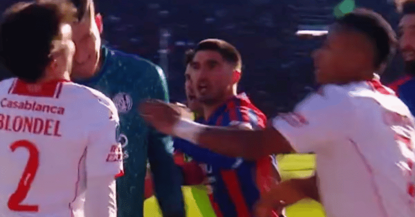 Escándalo en San Lorenzo-Huracán: Gill fue expulsado por un cabezazo a Blondel