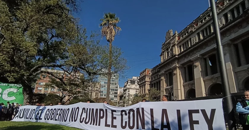Universidades en alerta: docentes y no docentes anunciaron un paro nacional para el 12 de agosto