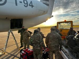 El Gobierno oficializó un aumento escalonado para las Fuerzas Armadas, seguridad y empleados públicos hasta fin de año