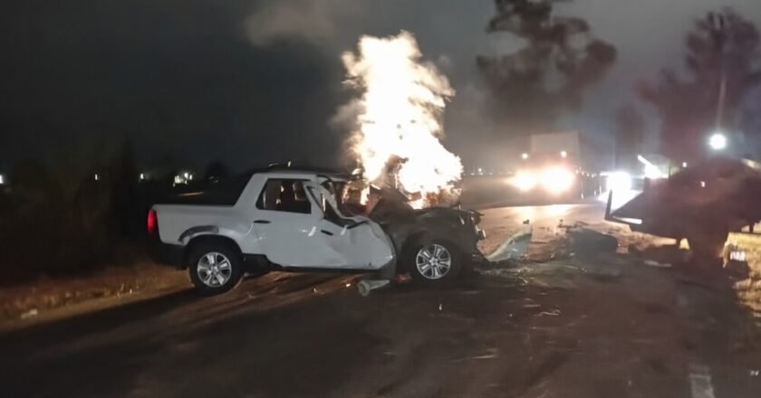 Grave accidente entre una camioneta y una moto en la ruta 329: una joven de 21 años sufrió heridas graves