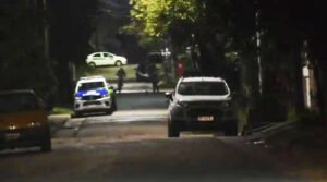 Allanaron las casas de los dos alumnos que llevaron armas de fuego a escuelas de Tucumán