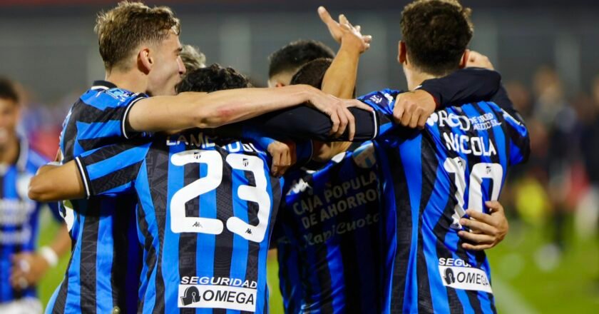 Atlético Tucumán le dio una paliza histórica a Independiente