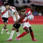 River aguantó la altura de Bogotá y rescató un valioso empate ante Independiente Santa Fe
