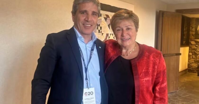 Caputo se reunió en EEUU con Georgieva y destacaron “el crecimiento” de la Argentina