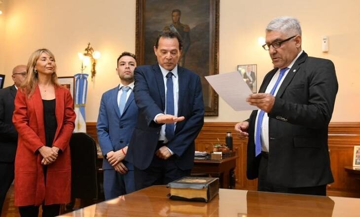Eduardo Cobos asumió como interventor del Ersept y advirtió: “Si hay internas, se tendrán que correr”