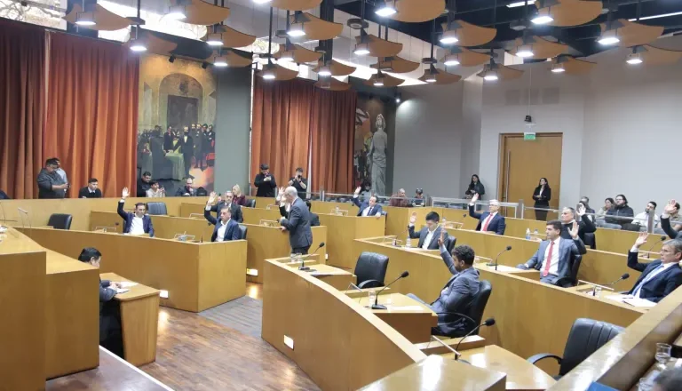 El Concejo resolvió invitar a funcionarios municipales para interiorizarse respecto de los edificios sin finalización de obra