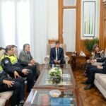 Los casos de menores que lleven un arma a la escuela serán tratados como delitos, informó el Gobierno