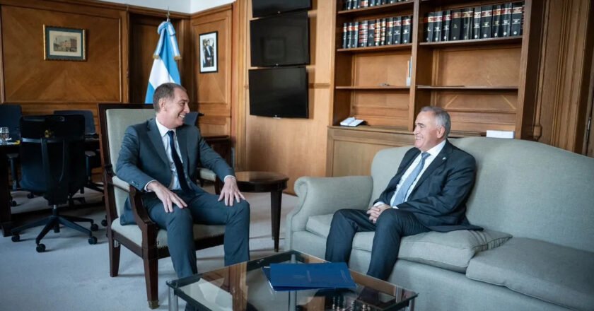 El Gobierno busca cerrar un acuerdo en Misiones con los gobernadores del NOA: ¿Participará Jaldo?