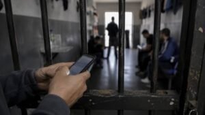 Cárceles sin celulares: el Gobierno lanzó un programa para bloquear las comunicaciones