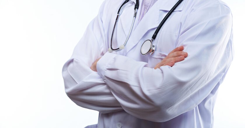 La Justicia de Tucumán ordena garantizar doble cobertura médica a un adulto mayor con Síndrome de Down