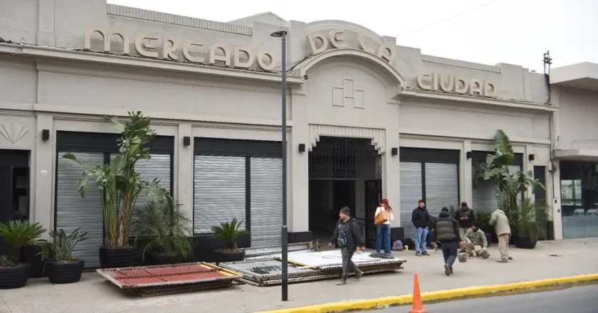 Inauguran el renovado Mercado Sarmiento: restauración patrimonial, gastronomía y estacionamiento