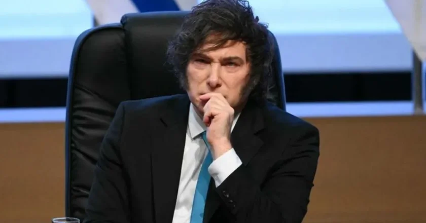 Gira internacional: Milei viaja a Ecuador y Colombia en pleno debate parlamentario clave