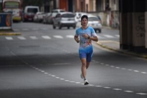 Ova Fonio, el triatleta tucumano que convirtió el deporte en una forma de volver a empezar