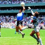 La pelota de “La Mano de Dios” se subastó en USD 3,35 millones