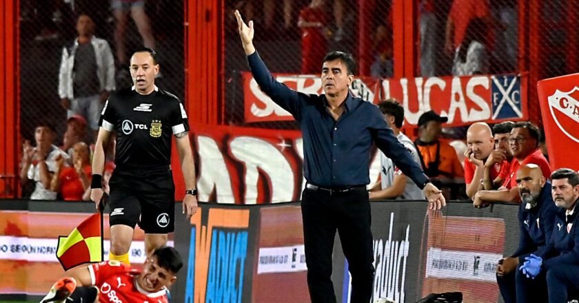 Horas claves en Independiente: los dirigentes se reunirán para definir si sigue Quinteros