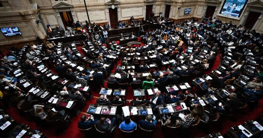 Diputados vuelve a sesionar tras más de dos meses: el oficialismo busca avanzar con tres reformas clave