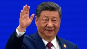 China baja el tono frente a las alarmas por la IA