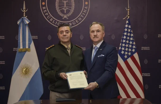 EE.UU. autorizó la venta de cuatro helicópteros Black Hawk a la Argentina por US$140 millones