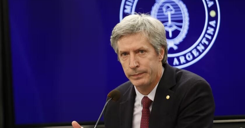 Bausili defendió la reforma del BCRA y respaldó el uso del oro como garantía