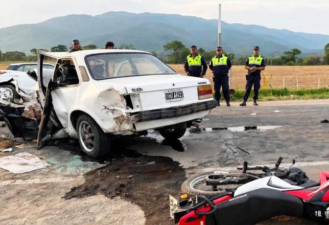 Brutal accidente en Lules dejó un muerto y 5 heridos, incluyendo a un bebé