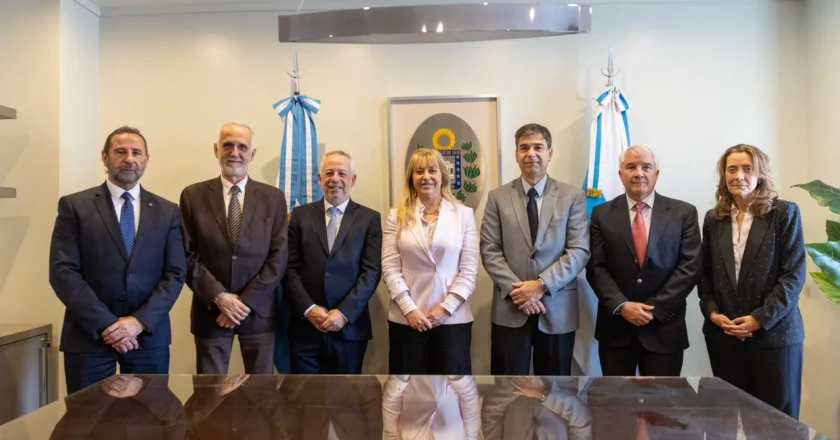 Chahla recibió a la cúpula de Adepa y remarcó que la prensa libre es un pilar democrático