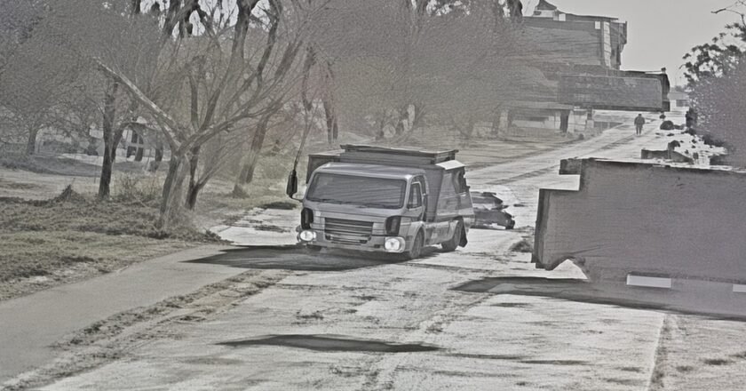 Impactante choque entre un tren y un camión que transportaba limones en Simoca