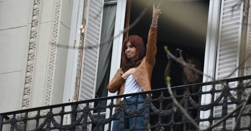 La Justicia le extendió la prisión domiciliaria a Cristina Kirchner y seguirá en San José 1111