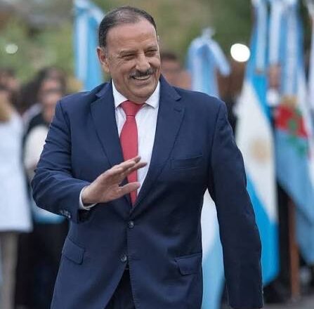 Quintela llega a Buenos Aires respaldado por la liga de intendentes peronistas