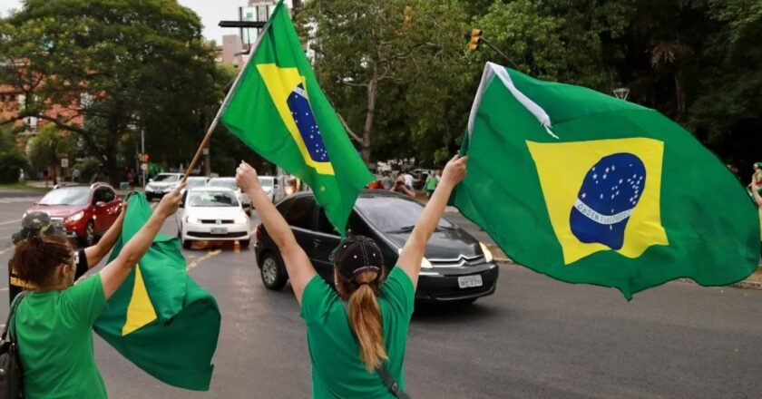 Elecciones en Brasil: qué muestran las encuestas sobre el voto femenino entre Lula y Flávio Bolsonaro