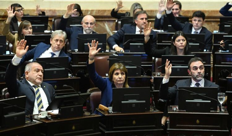 El Senado aprobó la Ley de Inocencia Fiscal II para incentivar el ingreso de dólares al sistema financiero