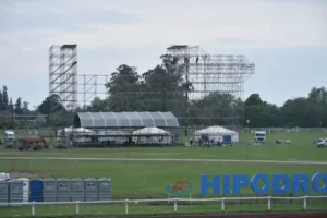 Los Fundamentalistas llegan a Tucumán: hoteles completos, horarios y cómo será el ingreso al recital