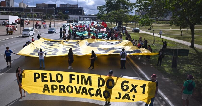 Brasil acorta la semana laboral en medio de la recta final hacia el balotaje