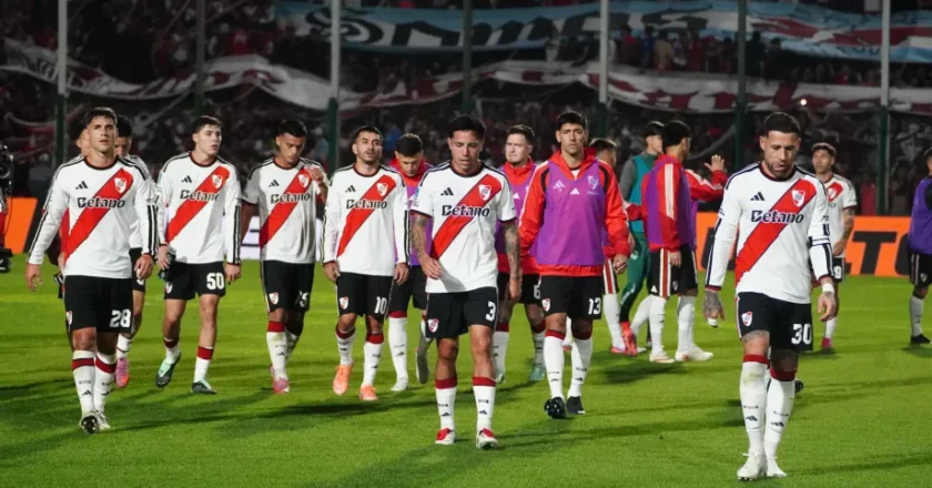 River empató 1-1 ante Sarmiento en Junín y sigue fuera de zona de playoffs