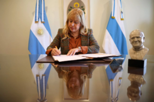 Chahla propone eliminar 59 tasas para reducir costos a vecinos y comerciantes