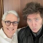 El economista Alberto Ades se reunió con Milei para cuestionar el plan económico y crecen los rumores sobre la salida de Caputo
