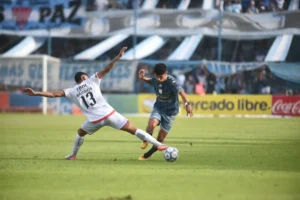 Atlético Tucumán cayó 3-2 frente a Barracas Central