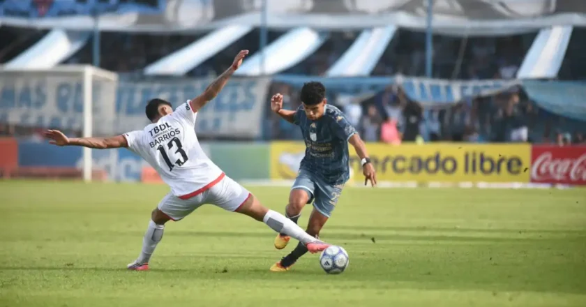 Atlético Tucumán cayó 3-2 frente a Barracas Central