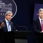 Denunciaron penalmente a Caputo y Bausili por las operaciones del oro tras el informe de la AGN
