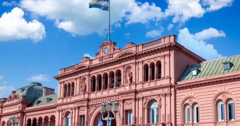 Lanzan un nuevo programa de retiro voluntario para trabajadores del Estado