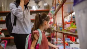 Criar a un niño en septiembre costó $728.850, según el INDEC