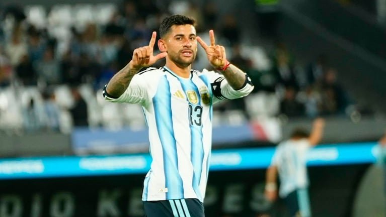 A qué hora juega Argentina este sábado