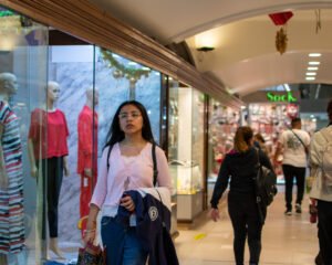 Las ventas por el Día de la Madre cayeron un 21,2%: advierten que la crisis es peor que en la pandemia