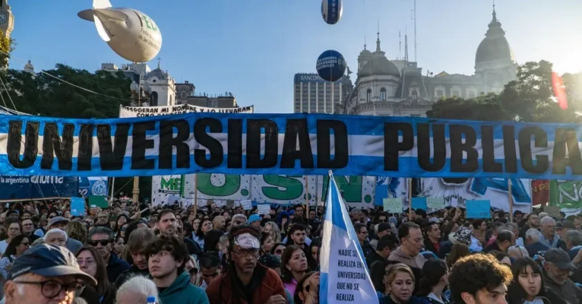 El Gobierno evalúa cambios en el Presupuesto para garantizar el financiamiento universitario