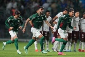 Palmeiras sufrió ante Fluminense, pasó por penales y está en la final de la Copa Libertadores
