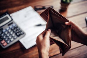 Los salarios no alcanzan: el 66% de los argentinos agota sus ingresos antes de fin de mes